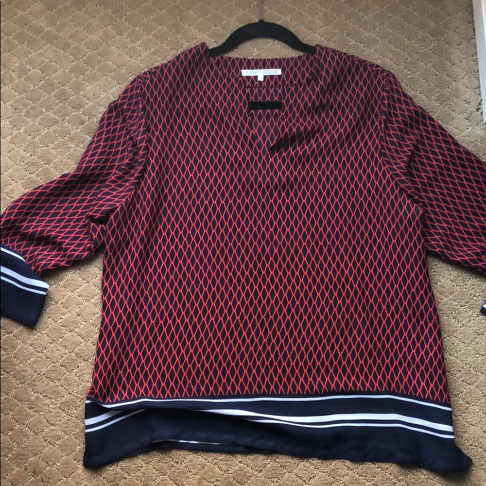 violet and clair navy and red chevron vneck top